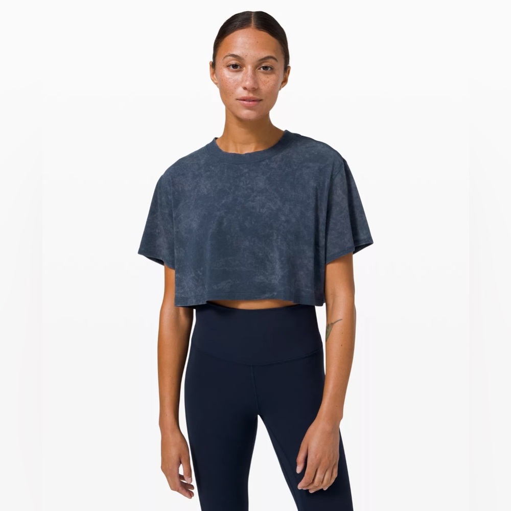 LULULEMON ALL YOURS CROPPED CREWNECK TEE size 10